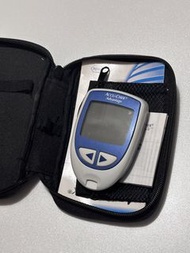 Accu-Chek Advantage 血糖機連便攜盒