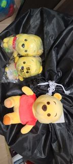 Winnie the pooh 公仔