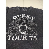 ️B00017 Band ️ Chest 44 Length 29" Queen Soft Bleached Fabric New Second-Hand T-Shirt Vintage Brand 
