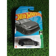 Tesla Model Y Black HW GREEN SPEED