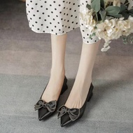 GDC83 HIGH HEEL SHOES, 2 AND 6P HIGH, AVAILABLE IN 2 COLORS BLACK AND CREAM FOR LUXURY PARTY.