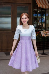 N680 ความยาว40นิ้วนะคะ ชุดเดรสผ้าทอลาย คอเหลี่ยม แขนศอก กระโปรงบานผ้า 8 ชิ้นลายขอ