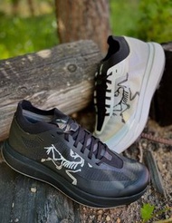 Arc'teryx Sylan Pro 透氣緩震Vibram專業越野跑鞋