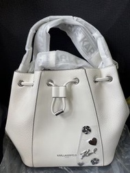 Karl Lagerfeld 白色水桶包