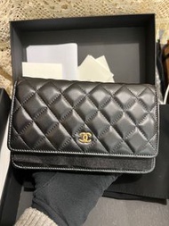 (Sold) *Unused* Chanel WOC / wallet on chain 黑金羊皮