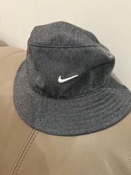 Nike 漁夫帽