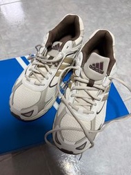 Adidas RESPONSE CL 運動鞋