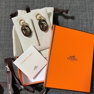 Hermes 牛角針式耳環