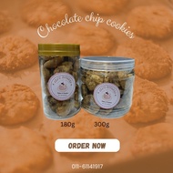 chocolate chip cookies ala famous amos