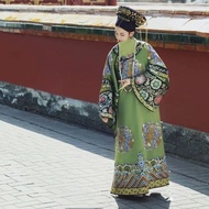 Qing Dynasty Queen's Costume - Historical Dress-Up