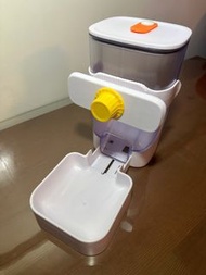 寵物自動餵食器1L｜貓碗｜狗碗｜掛碗｜寵物用品｜籠用