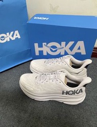 HOKA ONE ONE Clifton9城市 跑步鞋女裝灰白