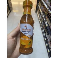 ซอสหมักไก่ย่าง และจิ้มอาหาร รสเผ็ดกลาง ตรา นานโด้ส์ 125 G. Medium Peri - Peri Sauce ( Nando’s Brand 