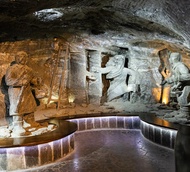 Krakow: Wieliczka Salt Mine Guided Tour with Entry Ticket