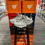 巴黎世家track灰LED款Eu41