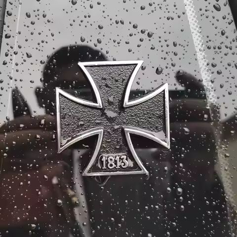 Iron Cross Chrome Metal Germany 1813 Malta Virtue Symbol Medal Cross Emblem Motorcycle Car Styling B