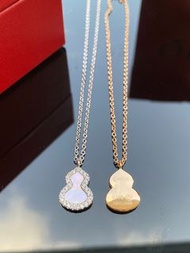 Qeelin Wulu 鑽石母貝項鍊