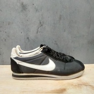 nike cortez second