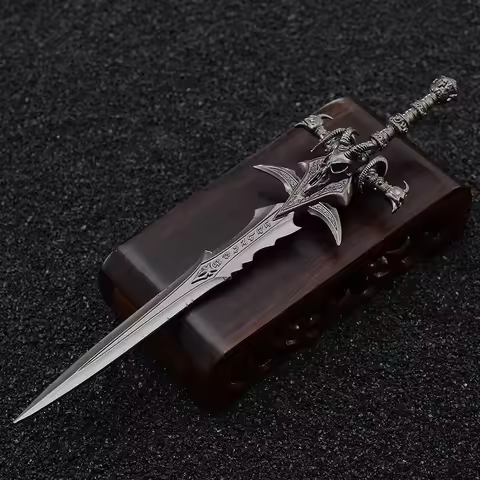 14cm Frostmourne Sword World of Warcraft Weapon Gun Color Alloy Sword Game Keychain Weapon Model Rep