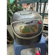 nồi cơm điện toshiba RC10MG hàng bãi nhật