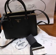 超經典Prada 殺手包 9成新 澳洲專賣店購入 可議價