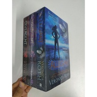 [BB] [100% Original] Divergent Series Complete 3 Book Set by Veronica Roth (YA / Dystopia / Sci-Fi /