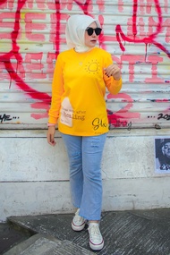Six Diary Atasan Kaos Wanita Six Diary Motif "Healing" Kuning Kunyit