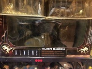 全新 McFarlane Aliens Alien Queen Deluxe Boxset Neca