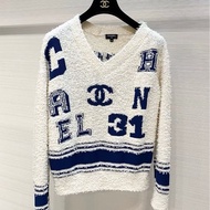 ⭐️ Chanel Top 上衣