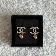 Chanel 23P 愛心水鑽耳環