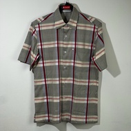 GQ Classic Shirt เสื้อเชิ้ตแขนสั้น รีดง่าย ผ้านุ่ม เบาสบาย (ใส่คู่กางเกงขายาวสุดจะเท่) ลดล้างสต็อก