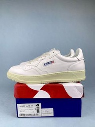 Autry AULM LL15 真皮 男士復古板鞋 男女款