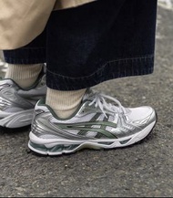 Asics Gel-Kayano 27 Silver Green Running Shoes