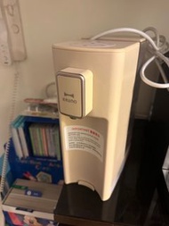 bruno 粉紅即熱水機