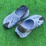 [ Have Crocs Box ] SALEHE BEMBURY X Crocs Pollex Comfortable Shoe For Men and Women สินค้ามาพร้อมกล่อง Crocs สีเขียว รองเท้าเบานิ่มใส่สบาย รับประกันตรงปก100% สายรัดส้นถอดได้ ใส่สวยมากๆ
