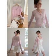 [EGGKA] Knitted sweater with embossed floral pattern