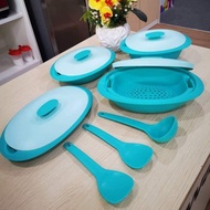 TUPPERWARE blossom serving set