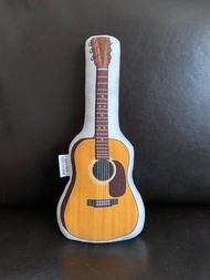 吉他造型的貓咪玩具　木吉他