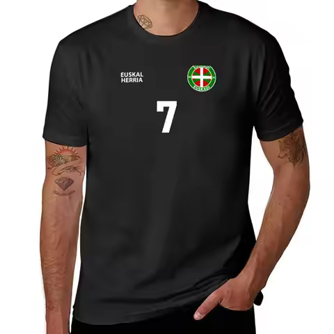 Euskadi Basque Country National Football Team Soccer Retro Euskal herria Number 7 T-Shirt funnys Men