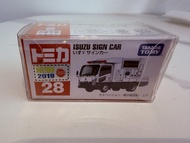Tomica 28 Isuzu Sign Car