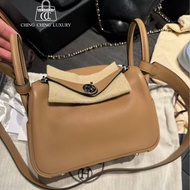 Hold🌈Hermes🌟Mini Lindy一代🌟奶茶色內拼錦葵粉銀扣💗99新🌈Stamp U🌟