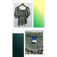 0LD NAVY cotton blend cinched peplum semi puff short sleeve top preloved C