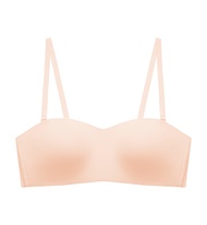 Triumph เสื้อชั้นในแบบเกาะอกไม่มีโครง รุ่น Tri-zone HPD รหัส 10218664 สีครีม 00CS