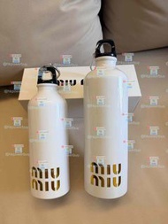 新款 Miu Miu繆繆白色鋁制保溫杯兩款可選500ml和700ml47 認準hkpowerbuy.  保溫杯 咖啡杯 水壺 冰霸杯 奶茶 禮物 送禮 紀念日