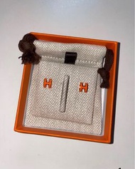 Hermes mini pop H earring