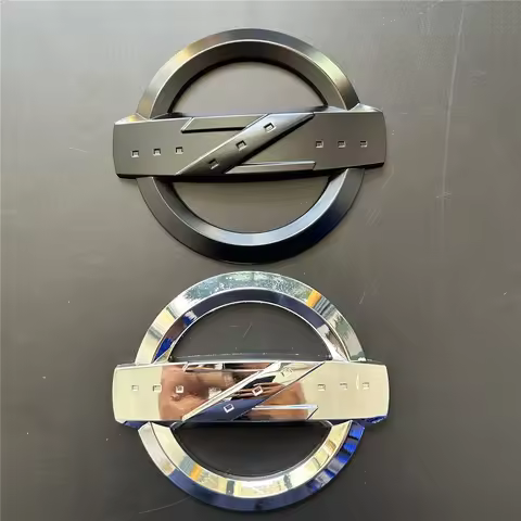 Car Styling Z Logo Side Emblem Badge Sticker Rear Trunk Decals for Nissan 370Z 350Z Fairlady Z Z3 Z3