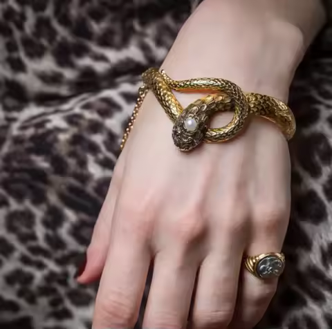Snake! Mysterious Egyptian Charm after the Magic Snake Bracelet Retro High Sense Bracelet Personalit