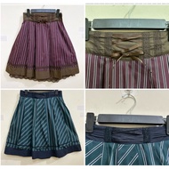 Axes Femme 2-hand Japanese skirt with red and blue stripes