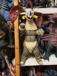 滿月超獸  怪獸 x plus 超人