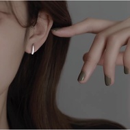 Minimalist Hoop Earring